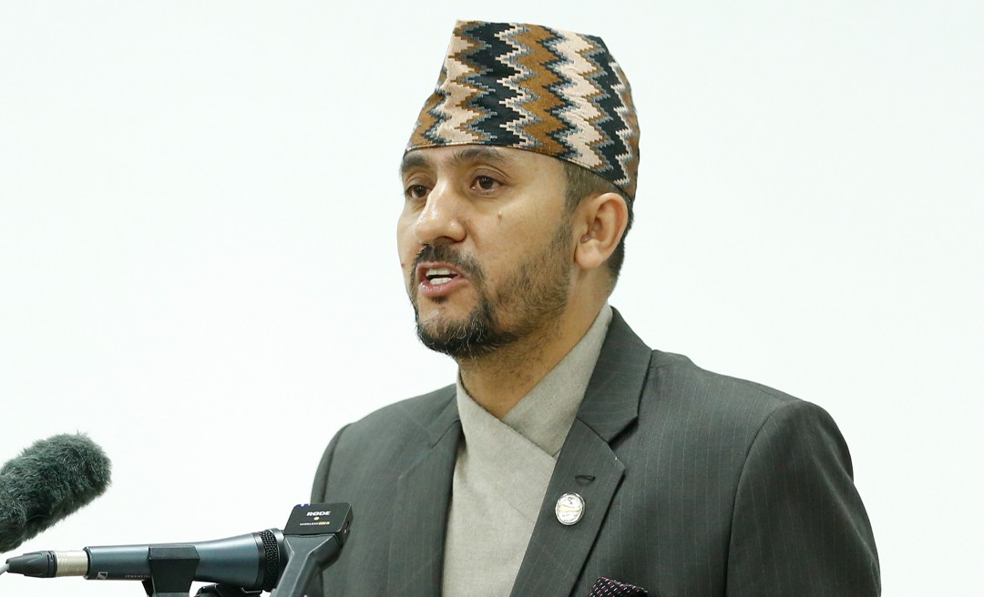 शीर्ष नेताका पासपोर्ट रोक्काबारे अध्ययन हुँदैछ : सरकारका प्रवक्ता खरेल