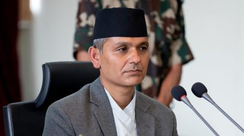 विदेशमा रहेका नेपालीलाई मतदानको अधिकार सुनिश्चित गर्न सरकार सक्रिय, कानुनी अवरोध हटाउने तयारी